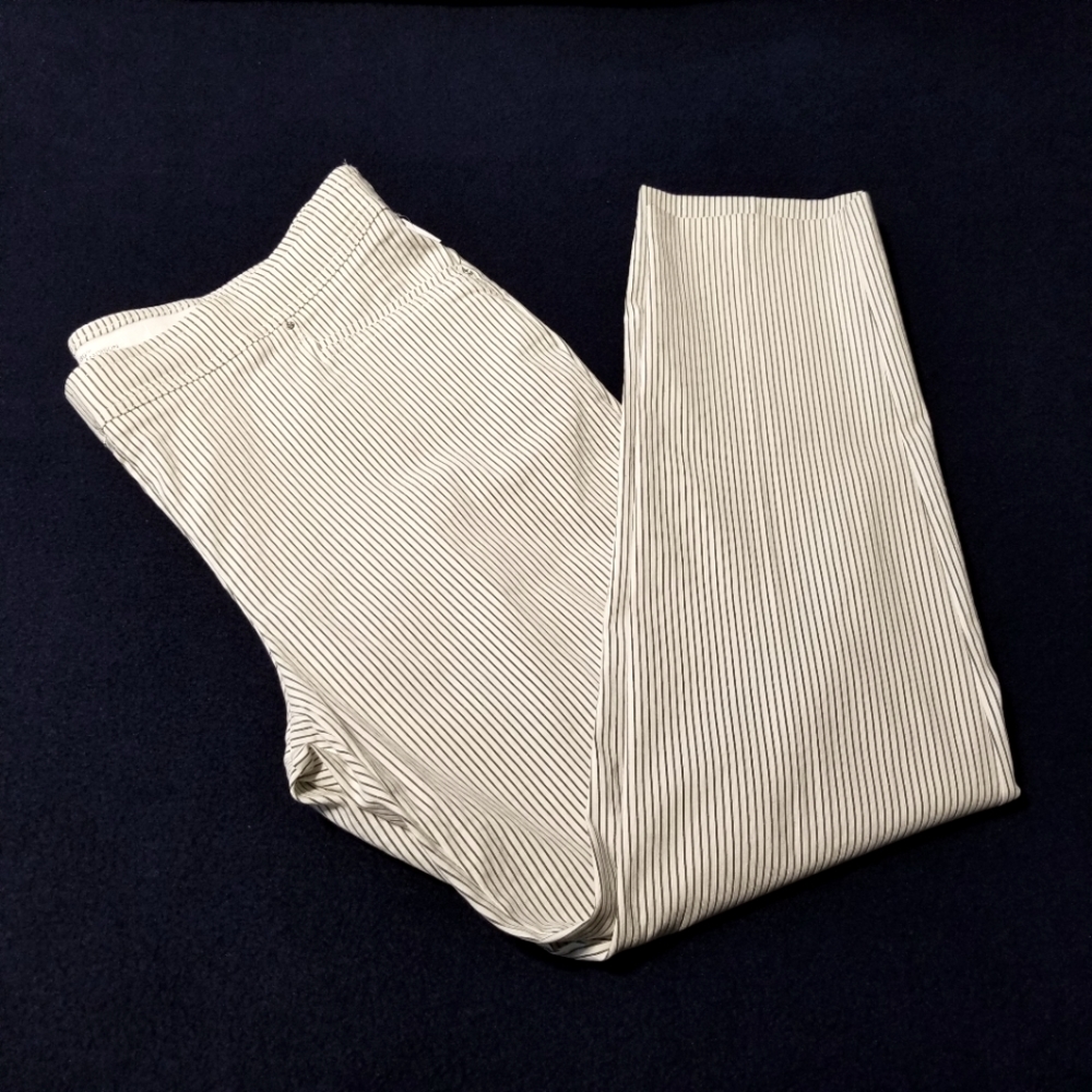 89th + Madison Sleek Striped Stretch Pants White And Gray Color Combination